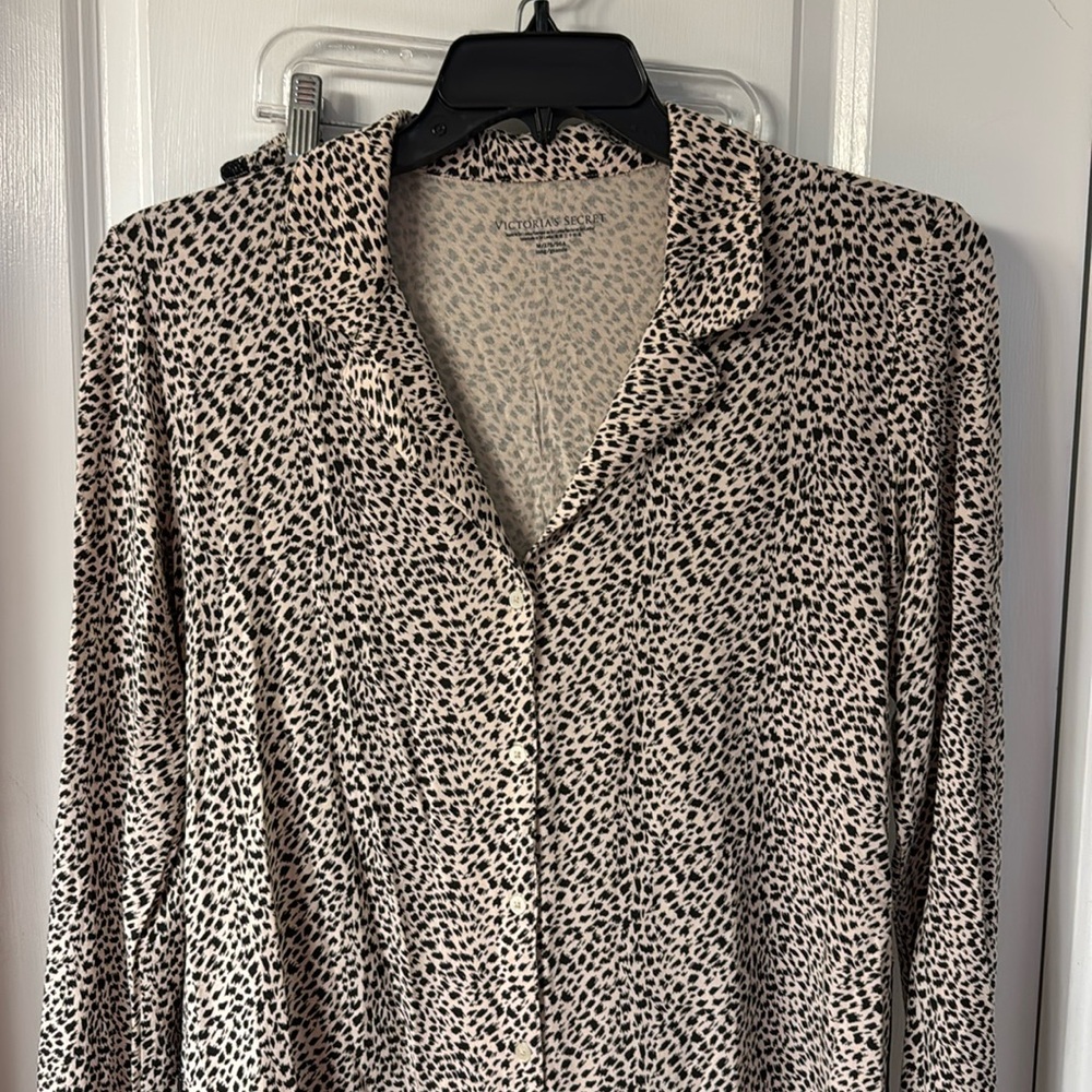 Victoria’s Secret pajamas leopard print size medium
